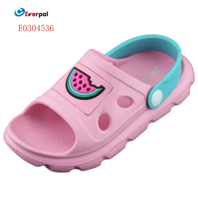 Apakah Sandal Anak Menjadi Tren Utama Alas Kaki Anak Modern?