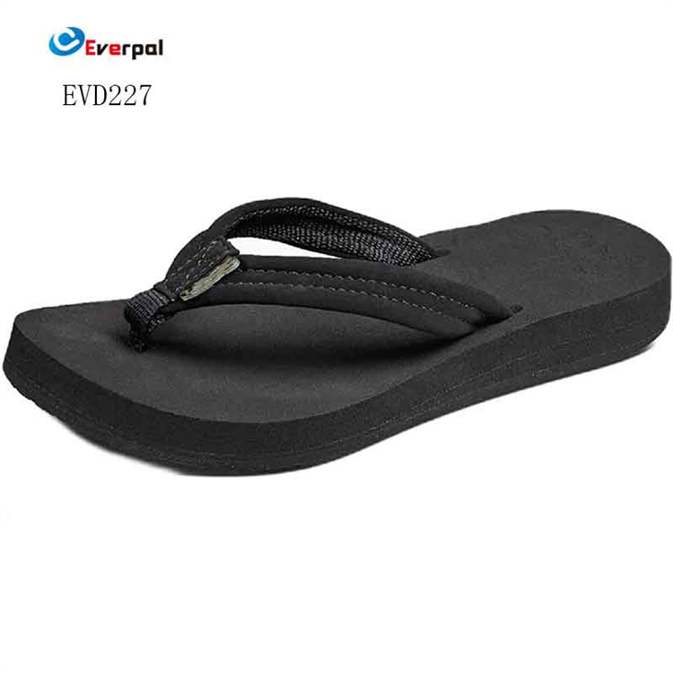 Sandal Jepit Bantal Wanita